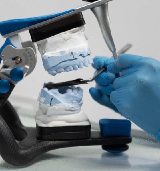 Dental crowns