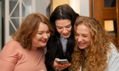 SocialMediaGirlsForum